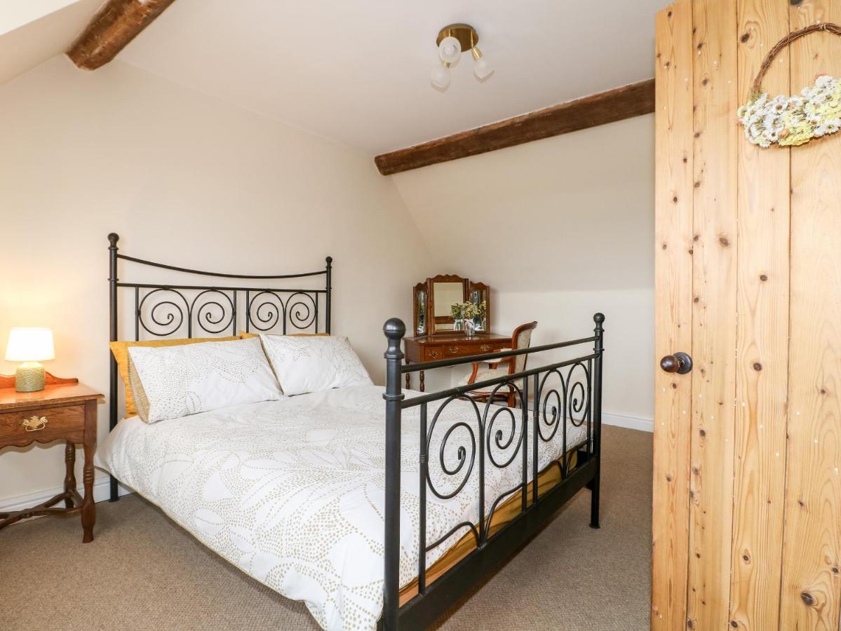 Tolldish Cottage Stafford Eksteriør billede